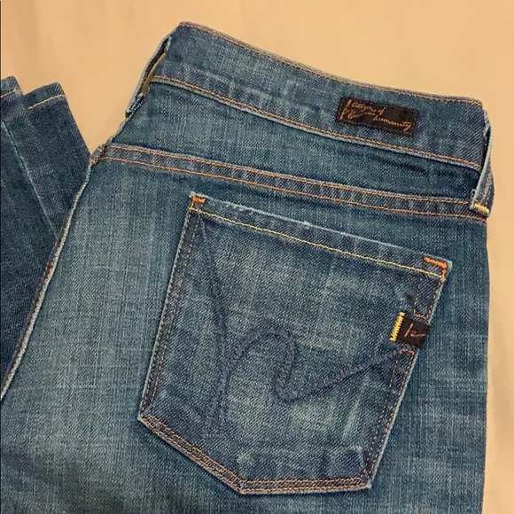 “Citizens of humanity” low waist cropped jeans! - Picture 2 of 8